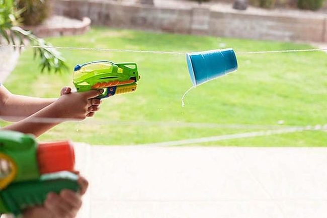 Water Gun Cup String Races