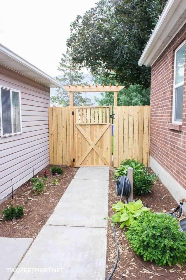 Wooden Gate, Pet-Safe Entrance