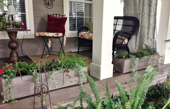Concrete Planters Define Modern Porches