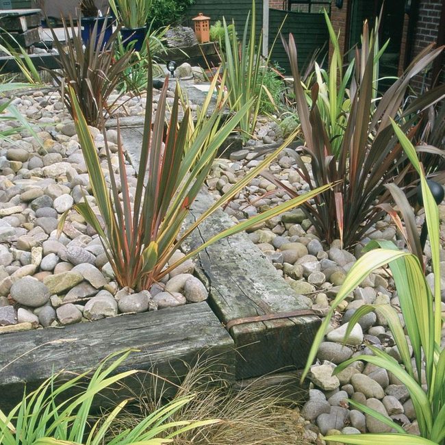 Natural Wood Garden Bed Borders
