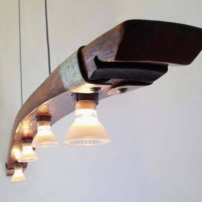 Vertical Crystal Statement Light