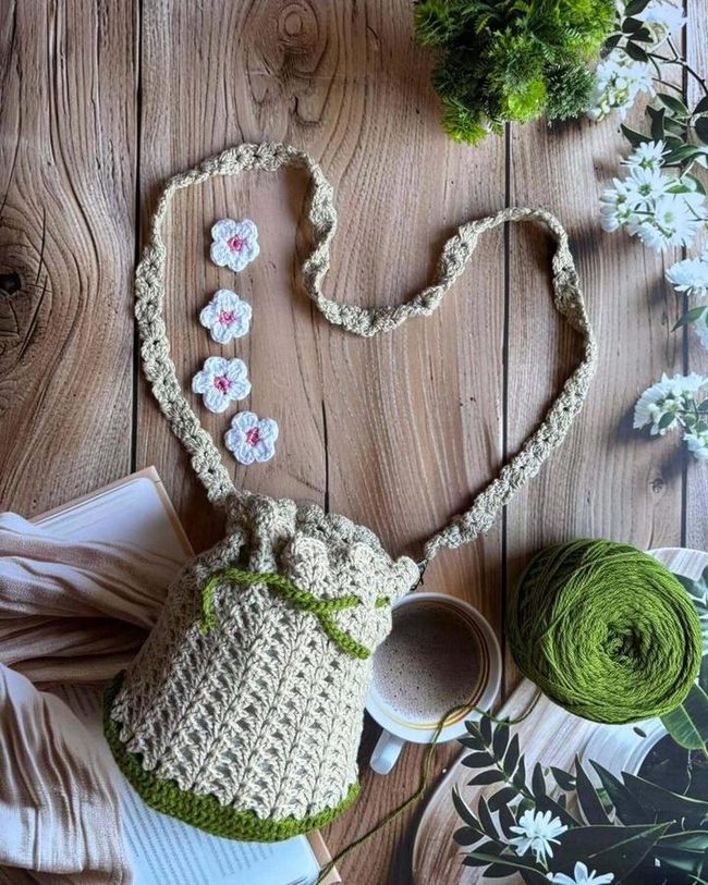 Cream Crochet Bag Green Trim Florals