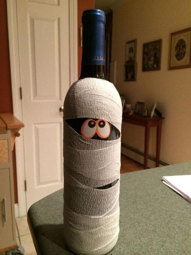 Mummy Bottle White Gauze Wrap