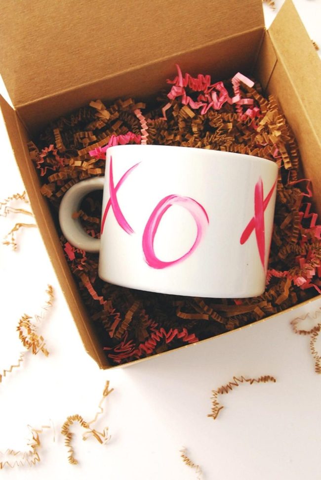 Pink Xox Ceramic Mug White