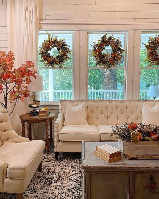 Crimson Leaves Pine Wreath