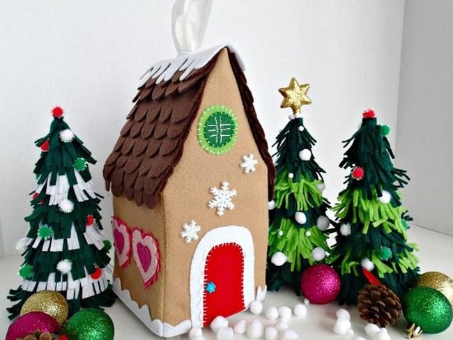 Felt House With Red Door And Gold Star Tree
