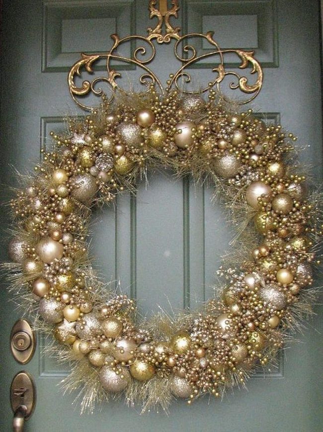 Gold Ornament Wreath Sparkle