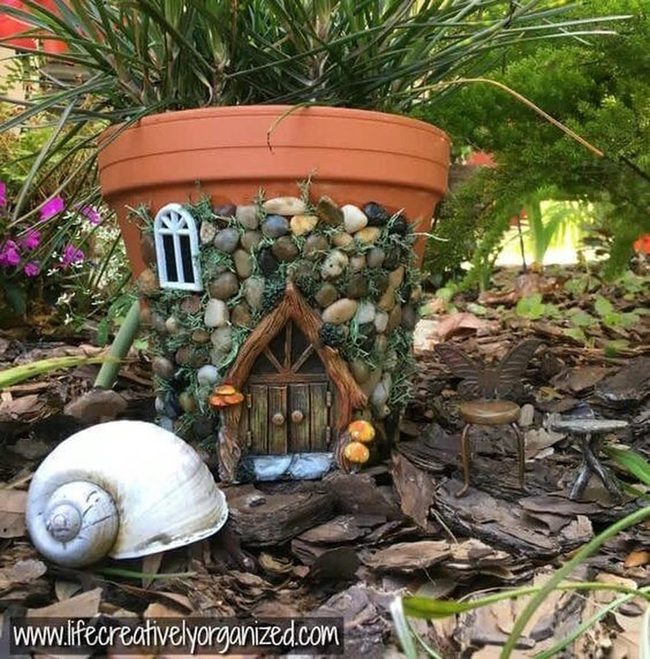 Tiny Terracotta Twilight Garden