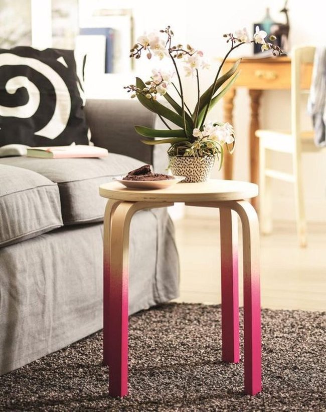 Gray Sofa, Pink Wood, Black Accents