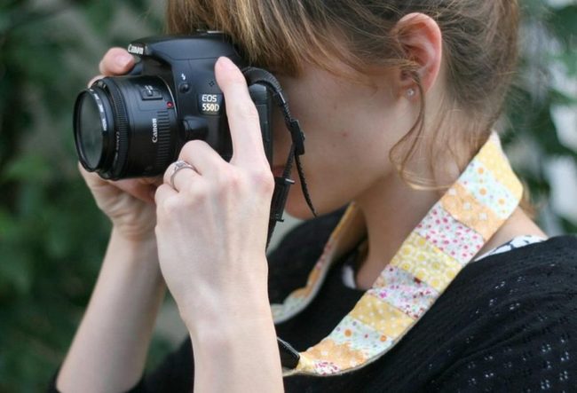 Green Leaf Canvas Black Camera