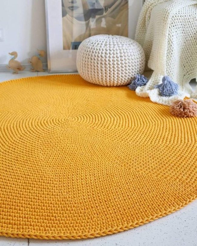 Sunny Yellow Round Rug Corner