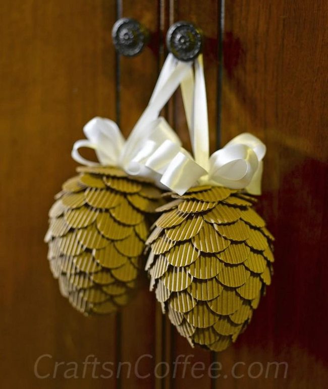 Layered Cardboard Pinecones Dark Wood