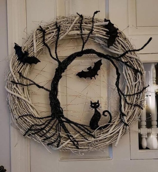 Twisted Twigs Black Silhouettes
