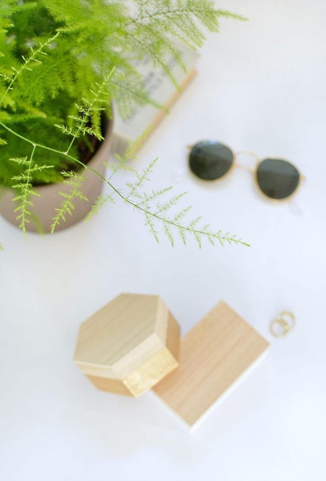 Gold Frames, Green Leaves, White Spaces