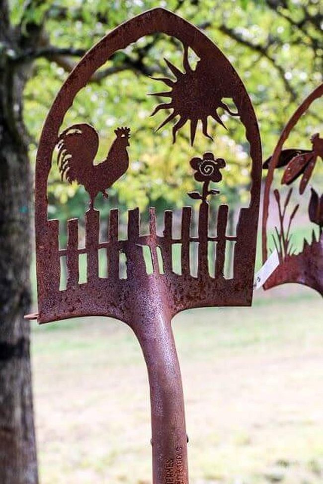 Oxidized Metal Rooster Garden Art