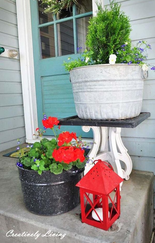 Vertical Green Porch Entrance