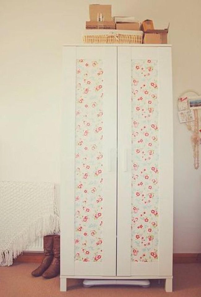 White Wardrobe, Sunlit Simplicity