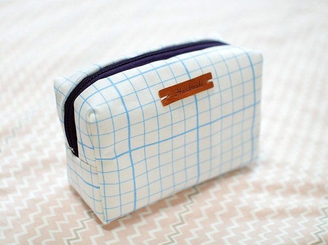 Blue Grid Linen Pouch