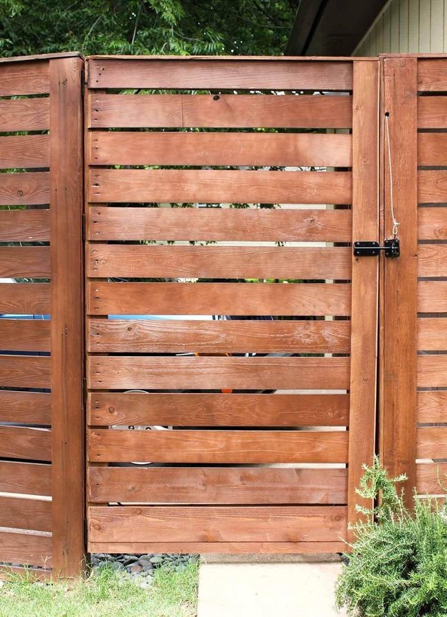 Tall Cedar Wood Privacy Fences