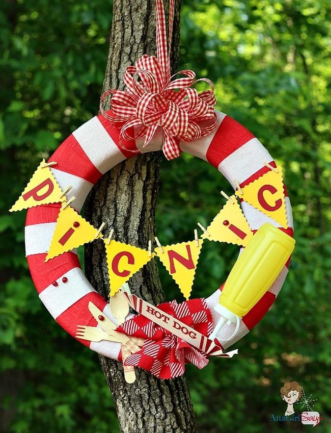 Red Striped Picnic Wreath