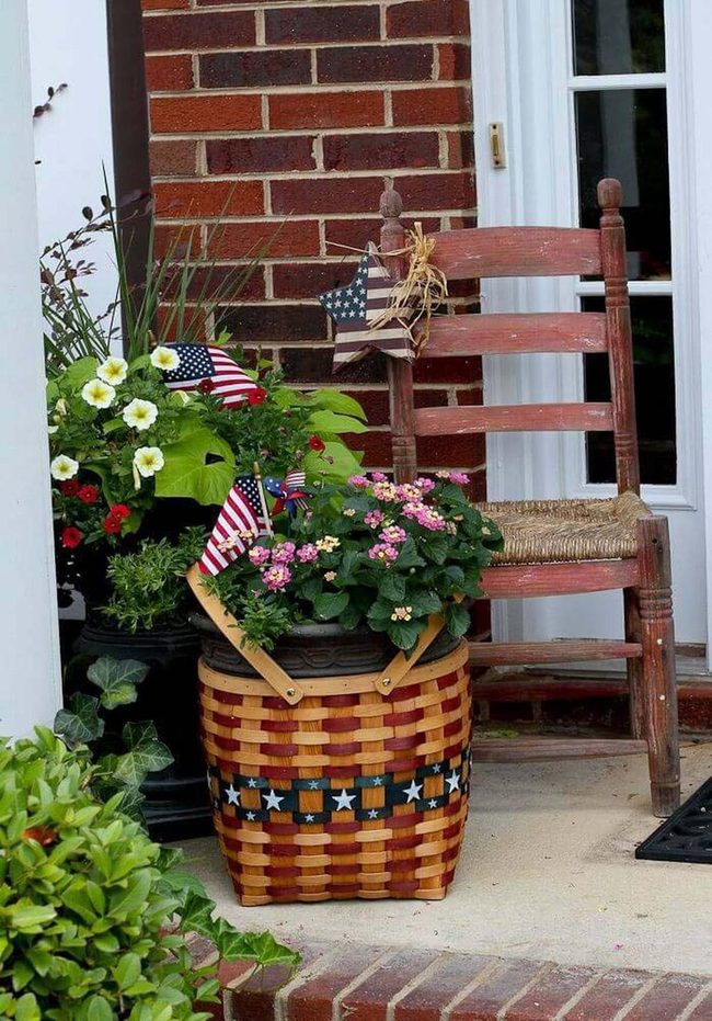 Patriotic Rattan Basket Entrance