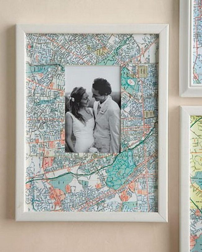 Couple At The Center Map
