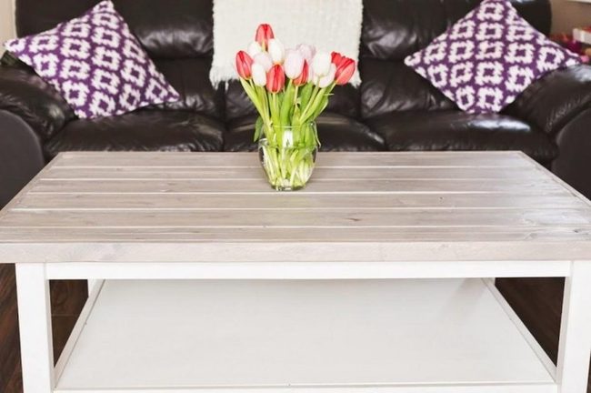 Dark Leather Couches With Purple Accents