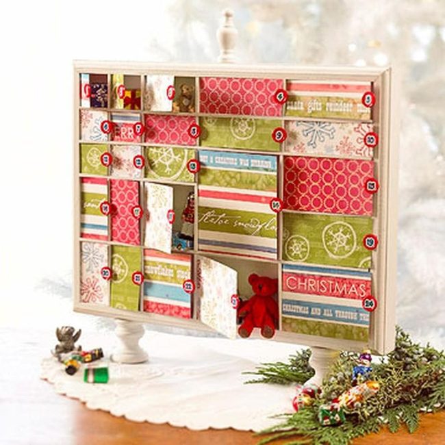 Red And Green Cloth Advent Calendar