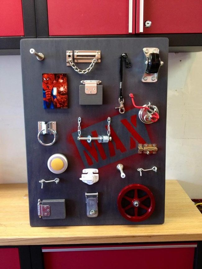 Red Metal Locks Board
