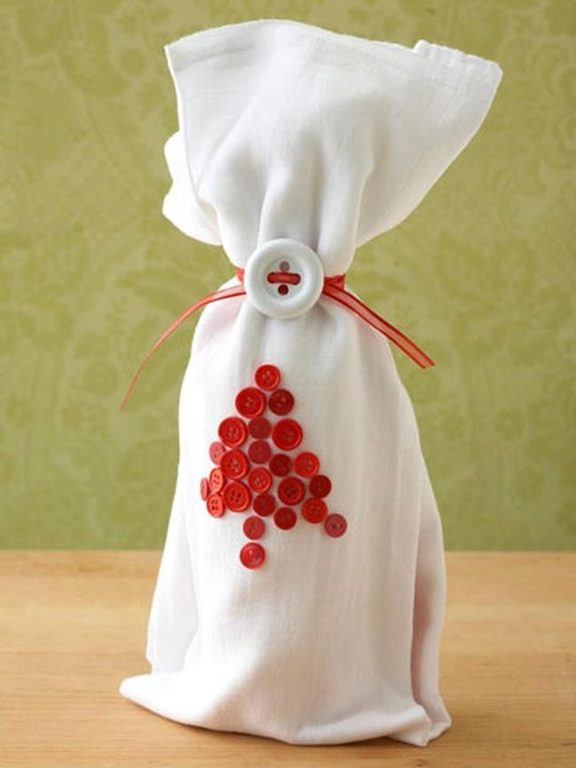 Red Button Christmas Tree Bags