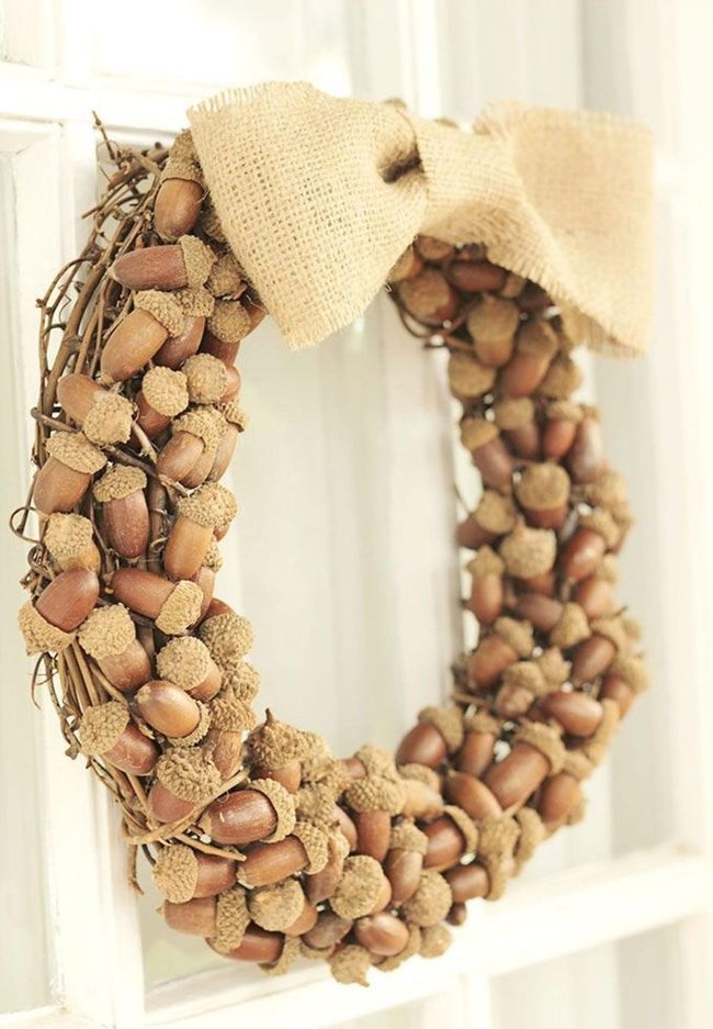 Acorn Wreath Brown Burlap Bow