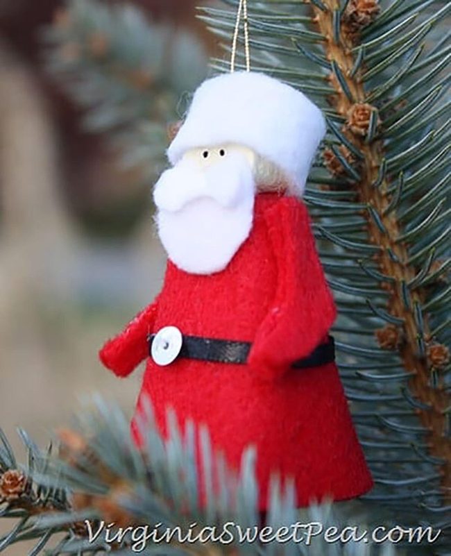 Clothespin Santa With Fluffy Yarn Beard