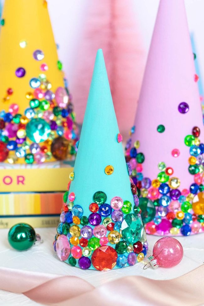 Sparkling Cone Display With Gems
