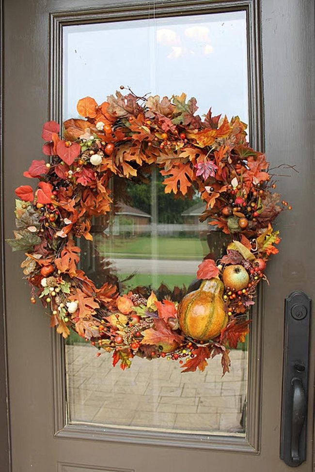 Autumn Leaves Circular Statement