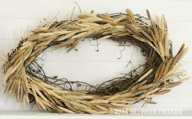 Oval Wheat And Twig Wreath