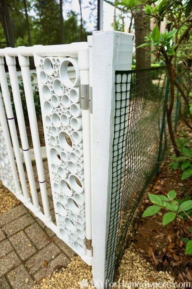 White Pipes, Geometric Garden Boundary