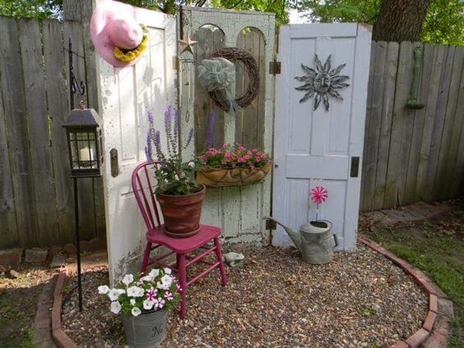 Colorful Planters Frame Vintage Retreat