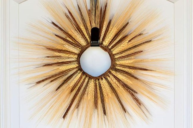 Straw Sunburst With Central Mirror