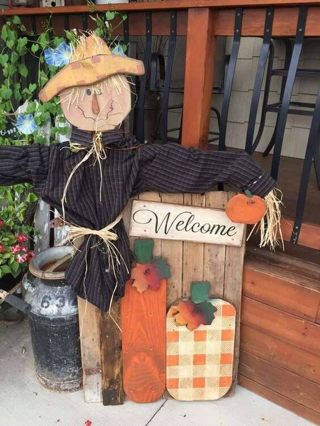 Scarecrow Pumpkin Garden Welcome