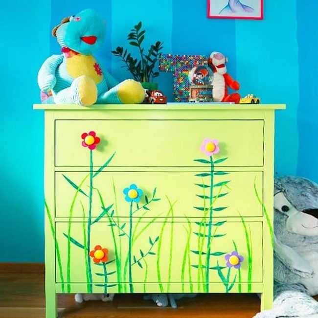 Blue Walls Green Dresser Flowers