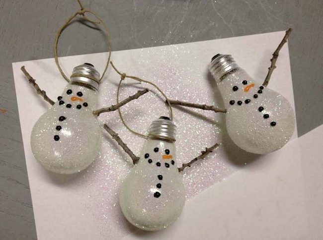 Painted Bulbs Into Snowmen