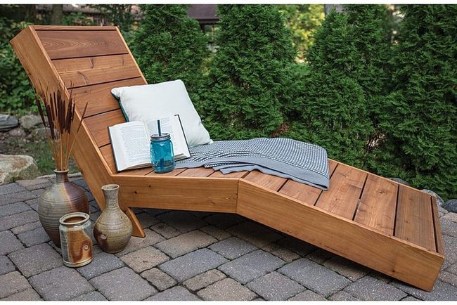 Cedar Wood Island Lounge