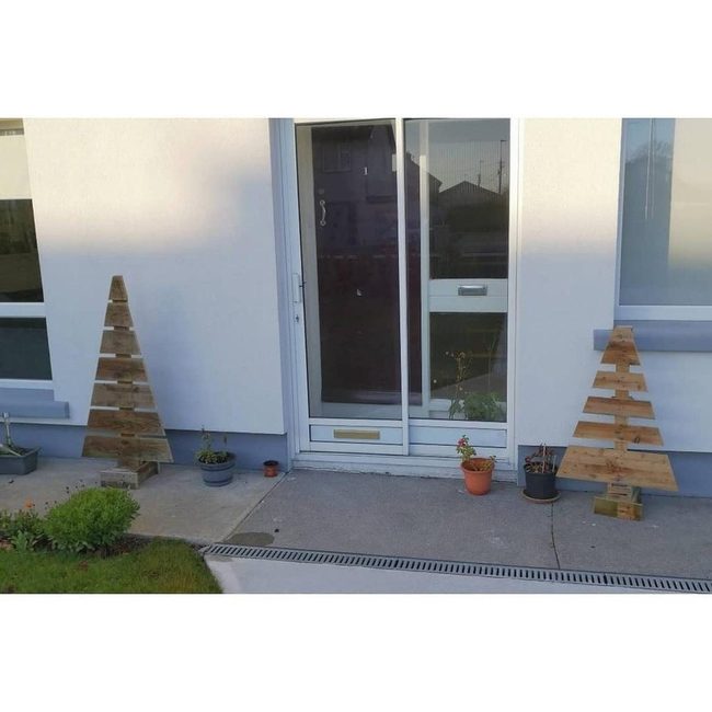 Natural Wood Holiday Trees