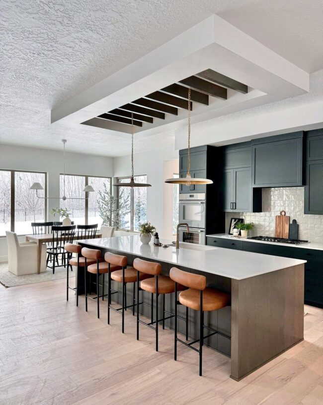 Key Features of a Transitional Kitchen Design